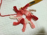 Flor margarida rasteira em crochê (10)