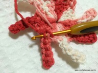 Flor margarida rasteira em crochê (16)