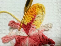 Flor margarida rasteira em crochê (30)