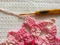 Flor para cortina e manta - www.croche.cpm (57)