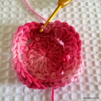 Flor roseta passo a passo - www.croche.com (20)