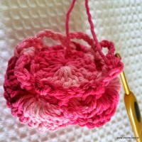 Flor roseta passo a passo - www.croche.com (43)