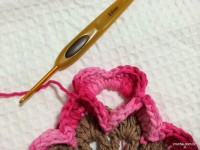 Passo_a_passo_flor_paix_o_por_roma_www.croche.com_101_