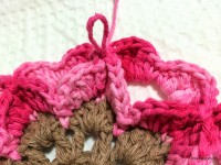 Passo_a_passo_flor_paix_o_por_roma_www.croche.com_108_