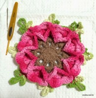 Passo_a_passo_flor_paix_o_por_roma_www.croche.com_165_