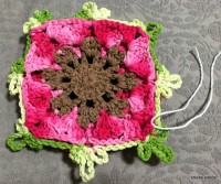 Passo_a_passo_flor_paix_o_por_roma_www.croche.com_168_