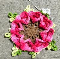 Passo_a_passo_flor_paix_o_por_roma_www.croche.com_171_