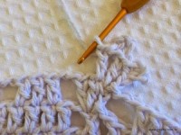 Tapete-2Boval-2Bde-2Bcroch-C3-AA-2Bbranco-2B-2Bpap-2B-2Bwww.croche-2B-43--300x225