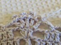 Tapete-2Boval-2Bde-2Bcroch-C3-AA-2Bbranco-2B-2Bpap-2B-2Bwww.croche-2B-64--300x225