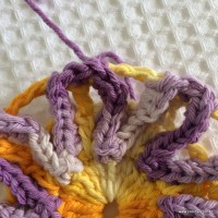 Flor contornada passo a passo (41)