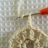 Tapete redondo com flor girasso passo a passo (13)