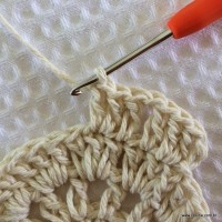 Tapete redondo com flor girasso passo a passo (22)