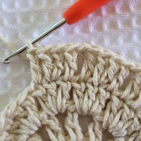 Tapete redondo com flor girasso passo a passo (25)