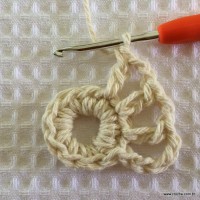 Tapete redondo com flor girasso passo a passo (9)
