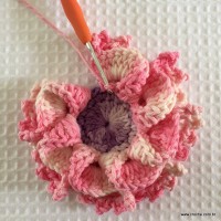 Rosa enrolada passo a passo (67)