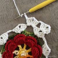 Trilho de mesa - caminho de mesa com flor rasteirinha - passo a passo (19)