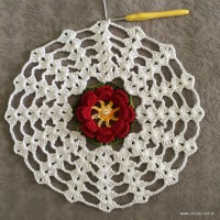 Trilho de mesa - caminho de mesa com flor rasteirinha - passo a passo (41)