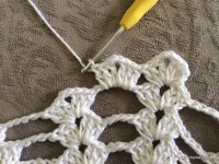 Trilho de mesa - caminho de mesa com flor rasteirinha - passo a passo (44)