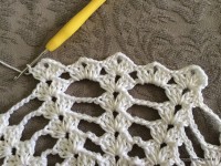 Trilho de mesa - caminho de mesa com flor rasteirinha - passo a passo (46)