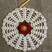 Trilho de mesa - caminho de mesa com flor rasteirinha - passo a passo (47)