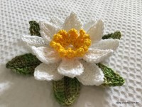 Pérola central no crochê