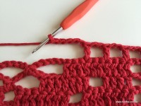 Tapete vermelho em crochê filé (152)