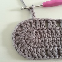 Tapete oval simples passo a passo (42)