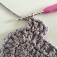 Tapete oval simples passo a passo (46)