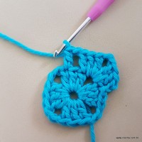 Tapete azul quadrado passo a passo (19)