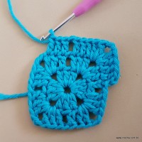 Tapete azul quadrado passo a passo (33)