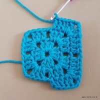 Tapete azul quadrado passo a passo (35)