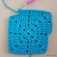 Tapete azul quadrado passo a passo (53)