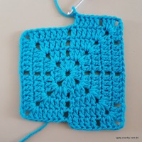 Tapete azul quadrado passo a passo (55)