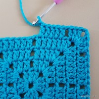 Tapete azul quadrado passo a passo (56)