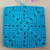 Tapete azul quadrado passo a passo (57)