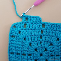 Tapete azul quadrado passo a passo (60)