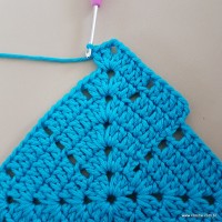 Tapete azul quadrado passo a passo (62)