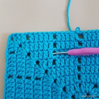 Tapete azul quadrado passo a passo (84)