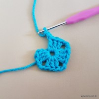 Tapete azul quadrado passo a passo (9)