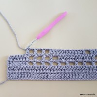 Tapete flores e folhas com gráfico (50)